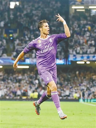 极高的篮球 极高的篮球